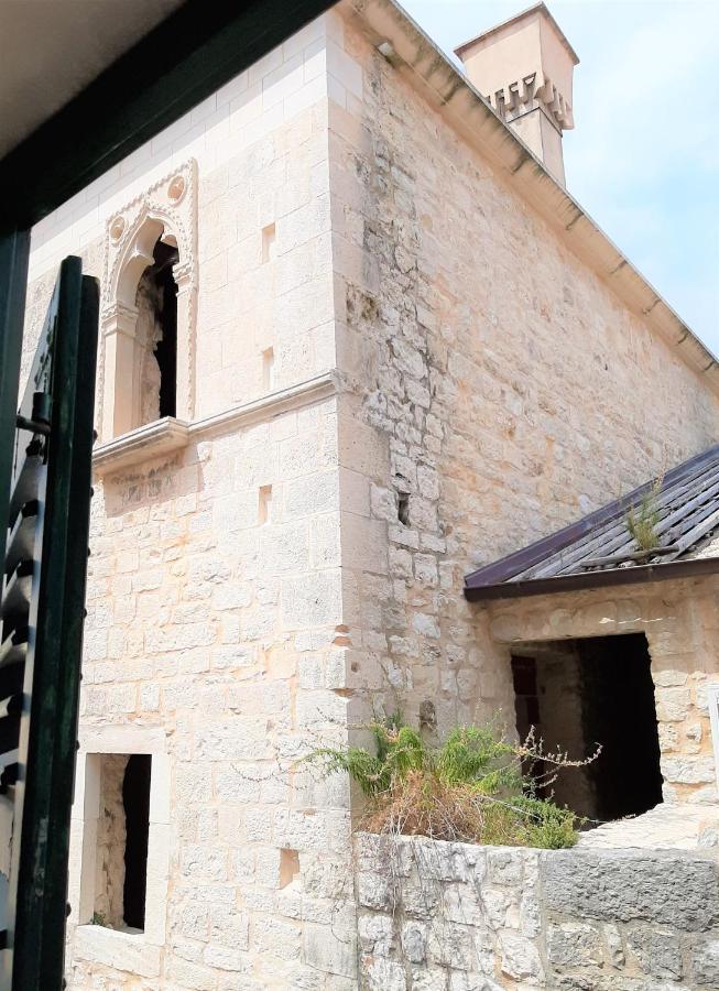 Rooms And Apartments Villa Town Gate Hvar Hvar Town Exteriör bild