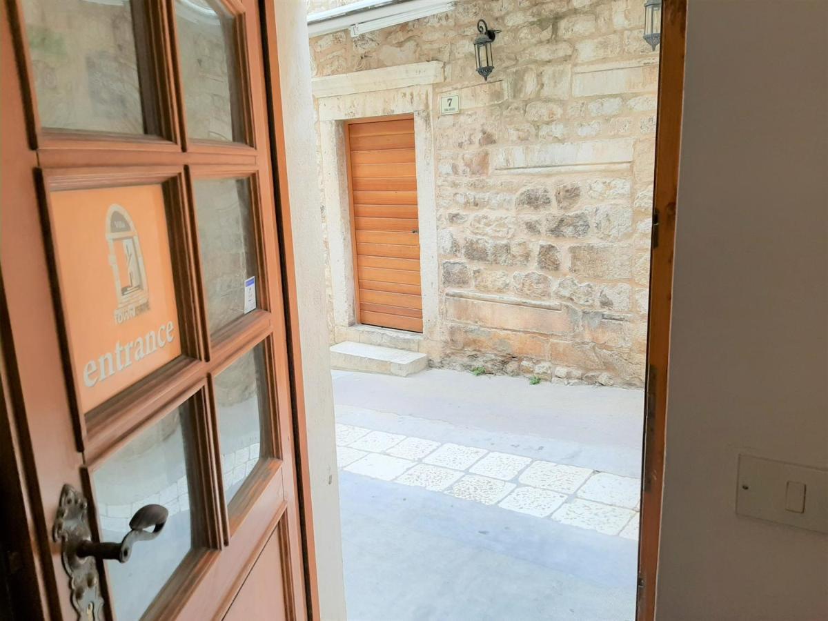 Rooms And Apartments Villa Town Gate Hvar Hvar Town Exteriör bild